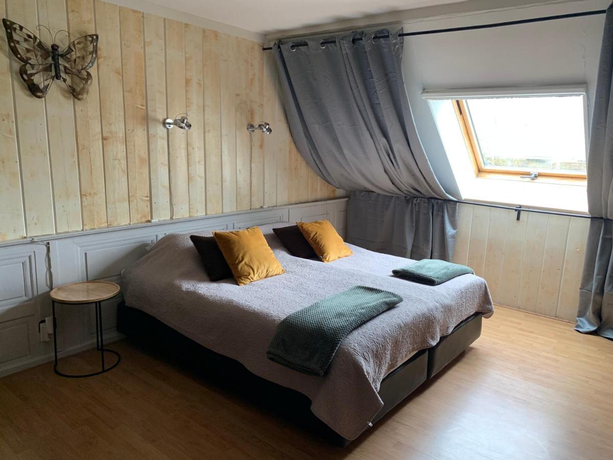 Bed And Breakfast De Salix Hitzum Eksteriør billede