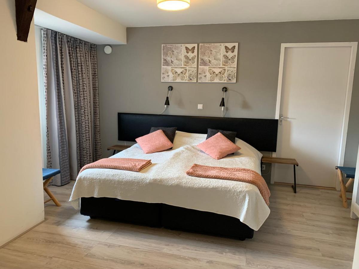 Bed And Breakfast De Salix Hitzum Eksteriør billede
