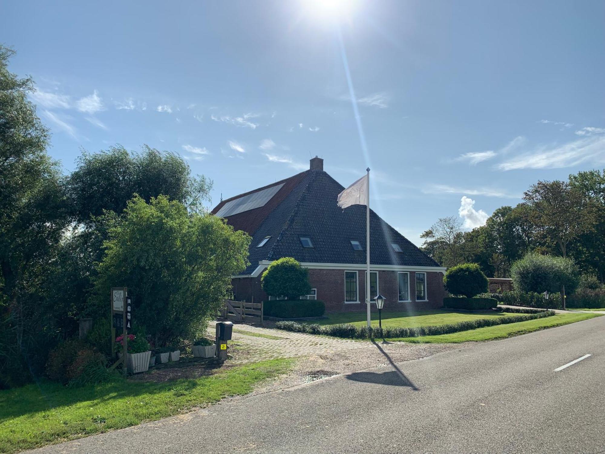 Bed And Breakfast De Salix Hitzum Eksteriør billede
